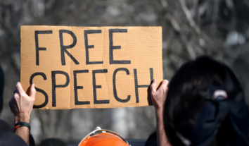 ІМІ зафіксував 5 випадків порушень свободи слова в Україні в серпні, серед них – політичний тиск на блогерку та переслідування журналістки