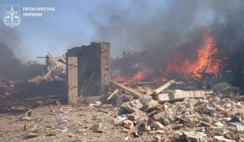 Війська РФ вдарили по Боровій на Харківщині: є загиблий та поранені