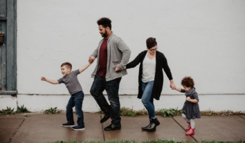 Парламент Швейцарії на законодавчому рівні заборонив насильство у вихованні дітей