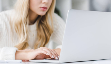 Доступ до електронних щоденників став платним: це може бути порушенням права на безкоштовну освіту