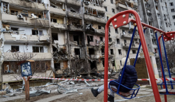 Дитину повернули до зони бойових дій після примусової евакуації: Омбудсман звернув увагу на прогалини в законодавстві