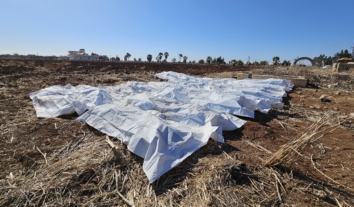 За наказом уряду сирійського диктатора Асада таємно вивозили тіла з масових поховань, щоб приховати воєнні злочини