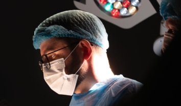 Медична спільнота виступила проти переслідування лікарів після арешту одеського онколога Медична спільнота виступила проти переслідування лікарів після арешту одеського онколога