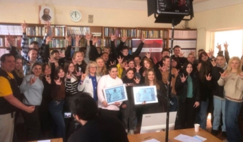 В Україні встановили рекорд із наймасовішого написання диктанту з перекладом жестовою мовою