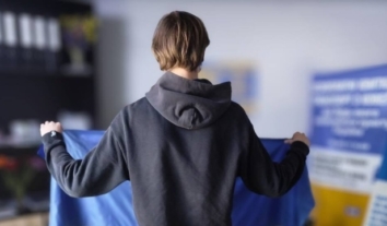 На територію підконтрольну Україні вдалося повернути ще одного 18-річного юнака