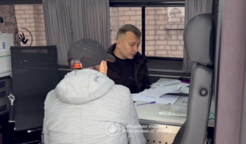 На прифронтових територіях запрацював пілотний проєкт мобільних громадських приймалень