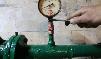 Уряд звітує про запуск частини децентралізованої системи, щоб тисячі українців безперебійно мали воду та світло