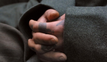 В окупації на Луганщині росіяни переслідують місцевих за пропаганду “кримінальної субкультури”