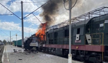 Окупанти атакували залізничний вокзал у Шостці Сумської області: є постраждалі, серед них – діти