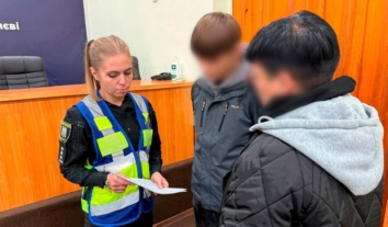 У столиці троє підлітків побили неповнолітнього, щоб “провчити”