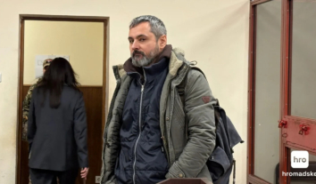 Печерський суд узяв під варту до 17 грудня режисера Андрія Білоуса у справі про сексуальне насильство над студентками Печерський суд узяв під варту до 17 грудня режисера Андрія Білоуса у справі про сексуальне насильство над студентками