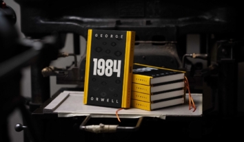 У Швеції на знак протесту проти цензури видали книгу Орвелла “1984”, яку неможливо прочитати: вона зшита з обох боків