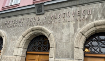 Українка отримала умовний термін у Чехії за фіктивні заявки на допомогу біженцям