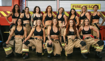 У Новій Зеландії створили перший календар із жінками-пожежницями, щоб зібрати кошти на дослідження раку молочної залози