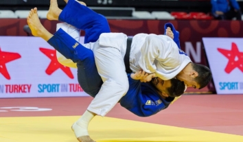 Міжнародна федерація дзюдо дозволила спортсменам з Росії знову виступати під національним прапором