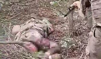 Russian forces beat Ukrainian POW with rifle butt, then execute him on Pokrovsk axis