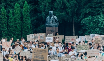Фінансова підтримка і захист: що заплановано у новій Стратегії ЄС для громадянського суспільства