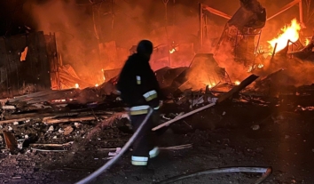 Війська РФ обстріляли магазин на Дніпропетровщині: є загиблий та поранені