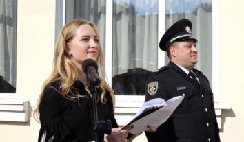 Колишню комунікаційницю Донецького університету внутрішніх справ Марію Тарасенко, ймовірно, звільнили через вагітність