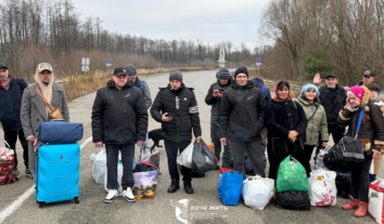 Передача Україною до РФ 30 її громадян як “жест доброї волі” обурила родини цивільних бранців