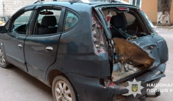 Росіяни атакували цивільну автівку дроном біля Козачої Лопані: двоє поранених