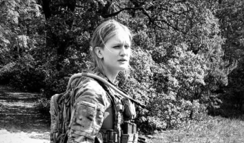 Кияни пропонують перейменувати вулицю на честь загиблої військовослужбовиці “Азову” Дар’ї Лопатіної