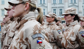 В Чехії кількість жінок в армії складає близько 15%, однак вони відсутні на командних посадах