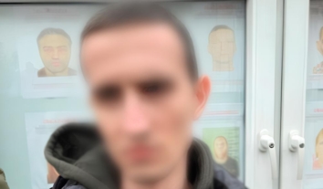 Заманив через застосунок для знайомств: у Києві затримали 22-річного чоловіка за підозрою у зґвалтуванні 11-річної дівчинки
