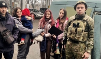 “Білі янголи” евакуювали дві родини з дітьми із прифронтової громади Синельниківського району
