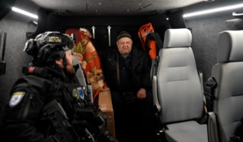 З прикордоння врятували пенсіонера, який лишився на самоті під обстрілами РФ після смерті брата