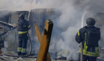 На Херсонщині росіяни вбили жінку, поранили двох людей та атакували рятувальників