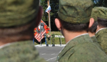 В оккупированной Луганской области повестки рассылают всем мужчинам от 20 до 55 лет: якобы для уточнения учетных данных