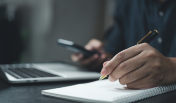 Ринок джинси в онлайн-медіа стабільний, але стрімко зростає чорний піар і вплив грального бізнесу – ІМІ