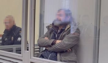 Суд продовжив арешт ексдиректору Молодого театру, підозрюваному в сексуальному насильстві над студентками