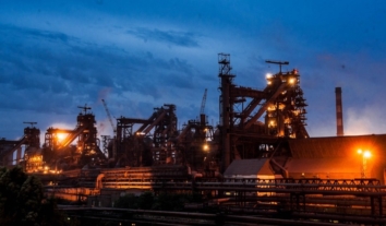 “Запоріжсталь” зупинила виробництво через знеструмлення після російських обстрілів. Техногенної аварії вдалось уникнути