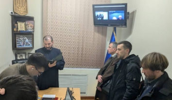 Печерський суд змінив запобіжний захід Сентябру Магамедрасулову на нічний домашній арешт