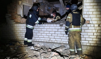 Удар РФ вночі вбив дитину на Дніпропетровщині та травмував трьох дорослих