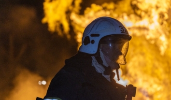 Уночі РФ била по будинках та енергетиці у кількох регіонах: є поранена та зміни у русі потягів