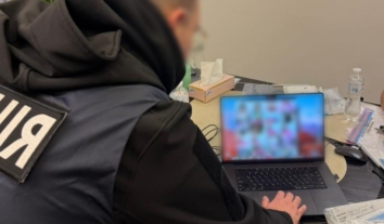Правоохоронці викрили мережу з тисячі сайтів із порнографічним контентом за участі дітей