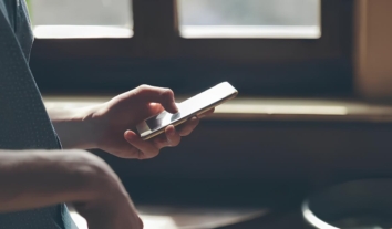 Росія блокує дзвінки з “недружніх” країн під приводом боротьби з телефонним шахрайством