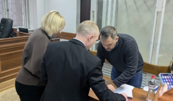 Суд змінив запобіжний захід детективу НАБУ Віктору Гусарову на цілодобовий домашній арешт