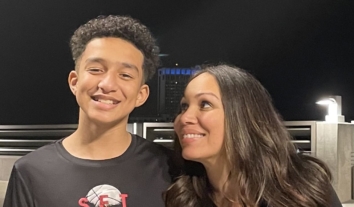 Надсилав шкідливий контент: Character AI звинувачують у смерті 13-річної дівчинки