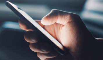 На телефоні журналіста після допиту в КДБ Білорусі виявили шпигунське програмне забезпечення