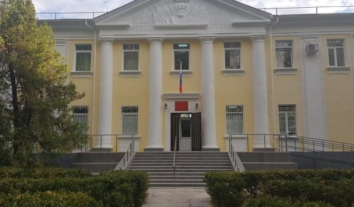 У Криму чоловіка засудили до трьох років колонії за коментарі про “насильство над росіянами”