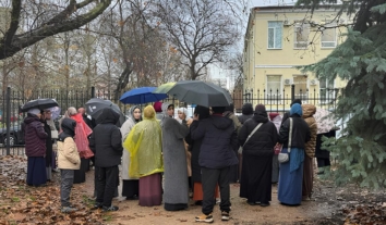 Перша “жіноча справа Хізб ут-Тахрір”: в окупованому Сімферополі чотирьом кримським татаркам продовжили арешт у СІЗО