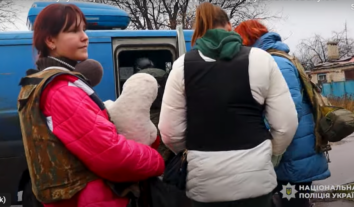 З обстрілюваної Дружківки спецпідрозділ “Білий янгол” евакуював сім’ю з трьома дітьми