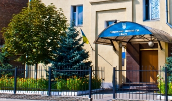 Казала, що “воюватимуть до останнього українця”: у Києві суд виправдав обвинувачену через відсутність належних доказів