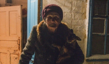 З обстрілюваного росіянами села на Дніпропетровщині вивезли останню жительку, а на Запоріжжі – родину з дітьми