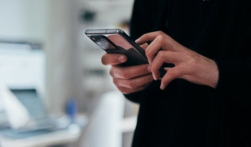 Анонімна імперія телеграму: як п’ять каналів із мільйонною аудиторією впливають на порядок денний і заробляють без контролю – розслідування