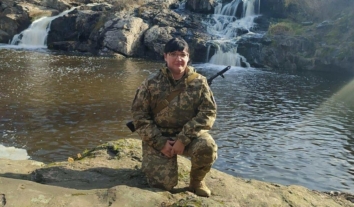 Військова вперше довела шкоду здоров’ю на службі у ЗСУ: через носіння чоловічого бронежилета ампутували груди